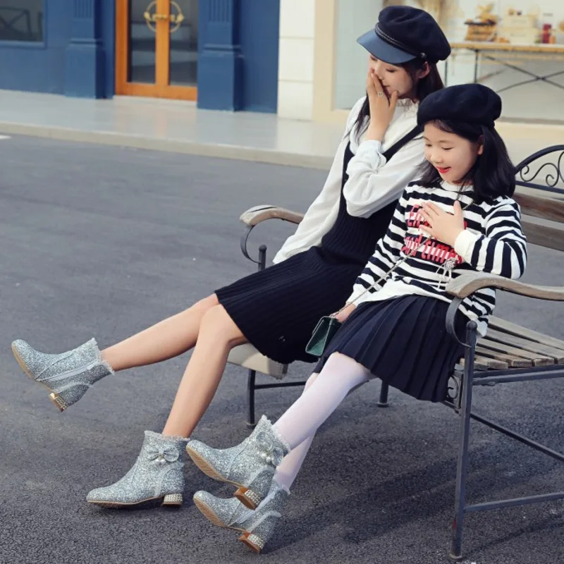 Women Casual Ankle Boots Winter Warm Snow Boots For Mother Daughter Shoes Woman 2021 Fashion Pink Short Boots Plus Size 33-40
Women Casual Ankle Boots Winter Warm Snow Boots For Mother Daughter Shoes Woman 2021 Fashion Pink Short Boots Plus Size 33-40
