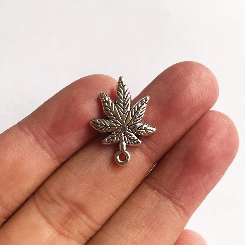 10pcs /Lot 16x21mm Weed Marijuana Charms Tibetan Silver Color Pendant For Making Fit DIY Jewelry Handmade Accessories Crafts
10pcs /Lot 16x21mm Weed Marijuana Charms Tibetan Silver Color Pendant For Making Fit DIY Jewelry Handmade Accessories Crafts