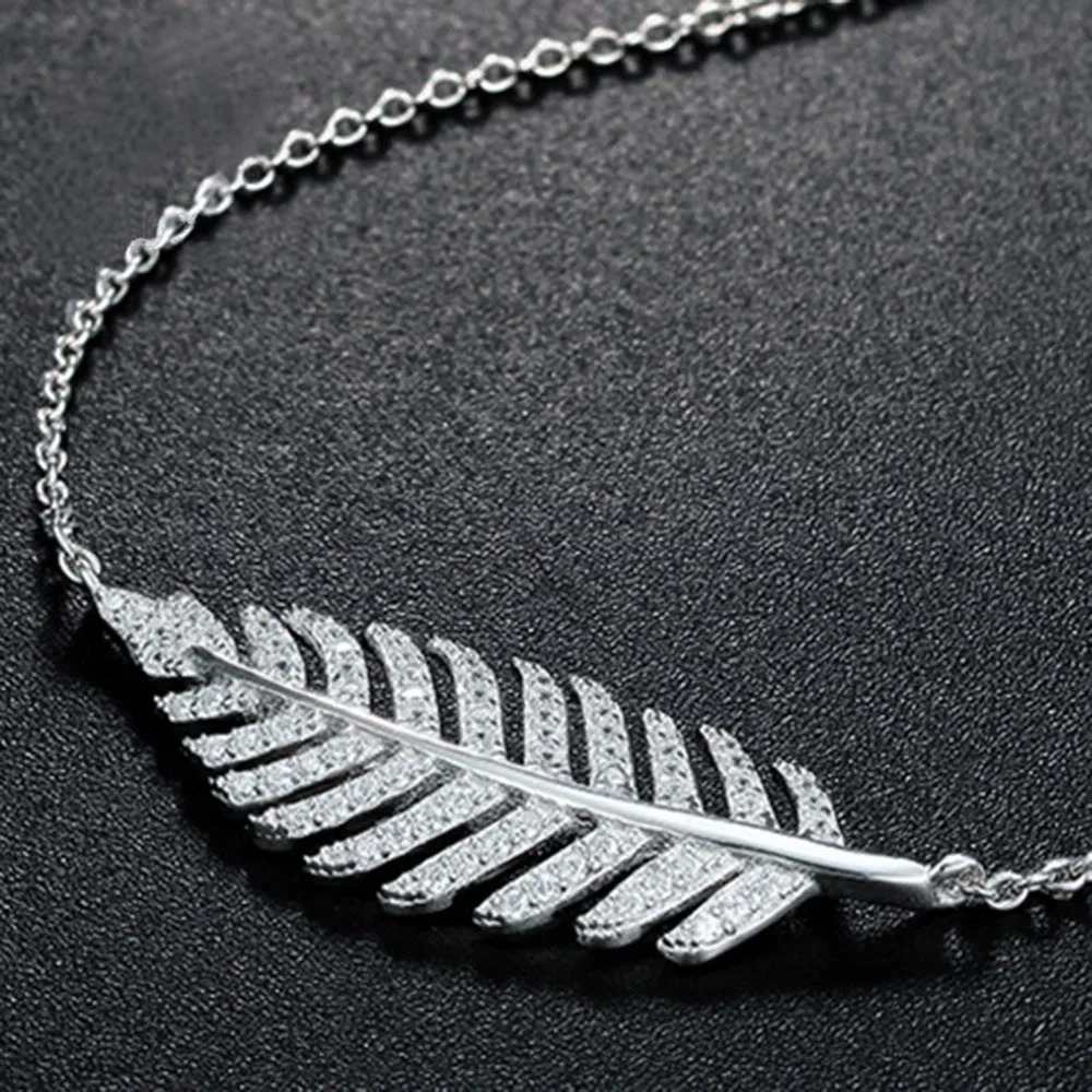 Necklace Copper Wholesale Inlaid With Zircon Pendant Feather Leaf Clavicle Chain Love Wing Ornament Female
Necklace Copper Wholesale Inlaid With Zircon Pendant Feather Leaf Clavicle Chain Love Wing Ornament Female