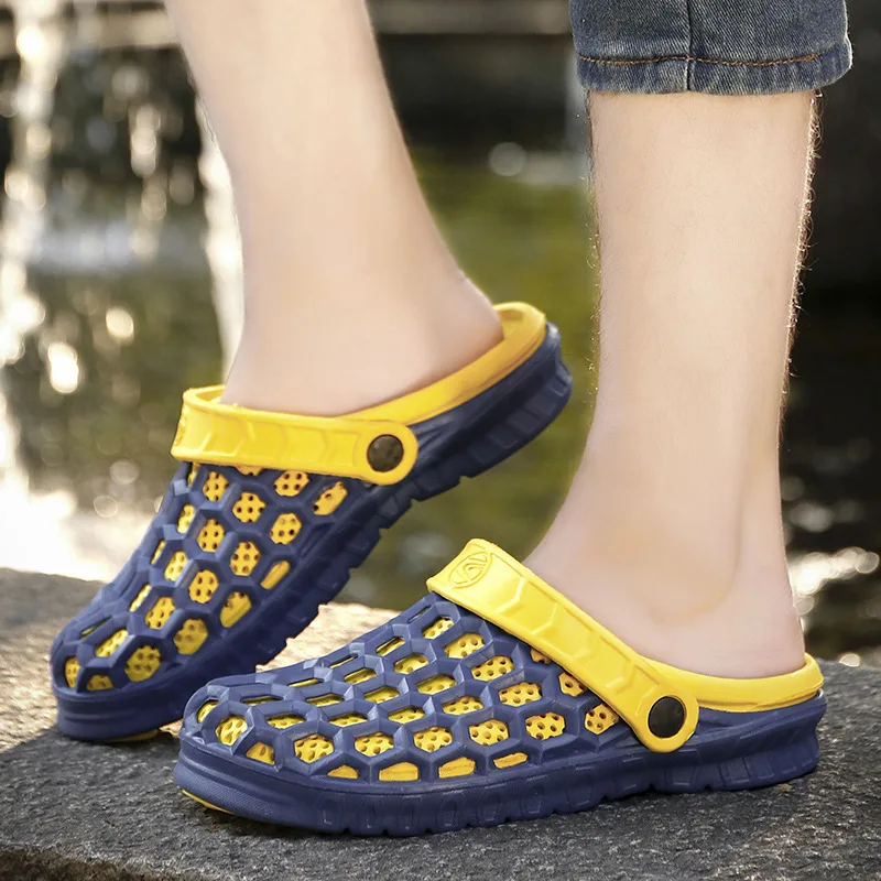 2020 summer new hole shoes men's breathable non-slip soft bottom slippers casual beach men's sandals Half slipper
2020 summer new hole shoes men's breathable non-slip soft bottom slippers casual beach men's sandals Half slipper
