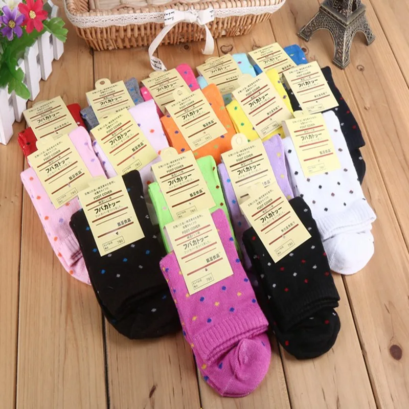 5 pairs/lot women autumn winter fashion candy color cotton socks for woman cute solid color short socks
5 pairs/lot women autumn winter fashion candy color cotton socks for woman cute solid color short socks