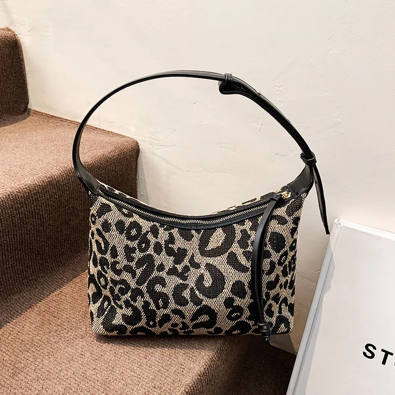 Bag For Women 2021 Autumn New Fashion Single Shoulder Bag Armpit Bag Handbag Women's Bag
Bag For Women 2021 Autumn New Fashion Single Shoulder Bag Armpit Bag Handbag Women's Bag