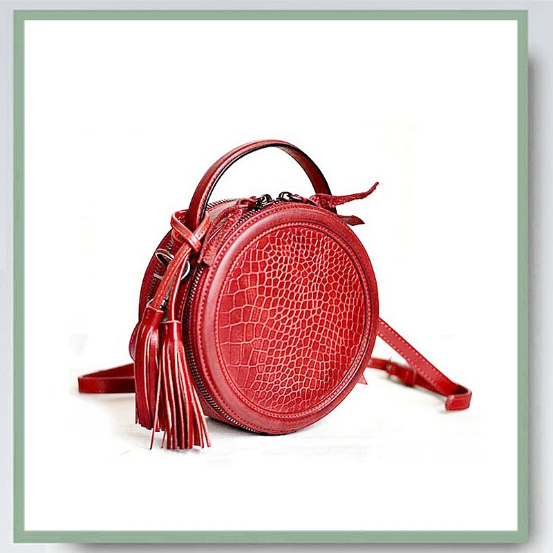Bag Women Mini Circular Design 100% Vegetable Tanned Cowhide Shell Cross Body 3 Colors Ladies High Quality Casual Handbags
Bag Women Mini Circular Design 100% Vegetable Tanned Cowhide Shell Cross Body 3 Colors Ladies High Quality Casual Handbags
