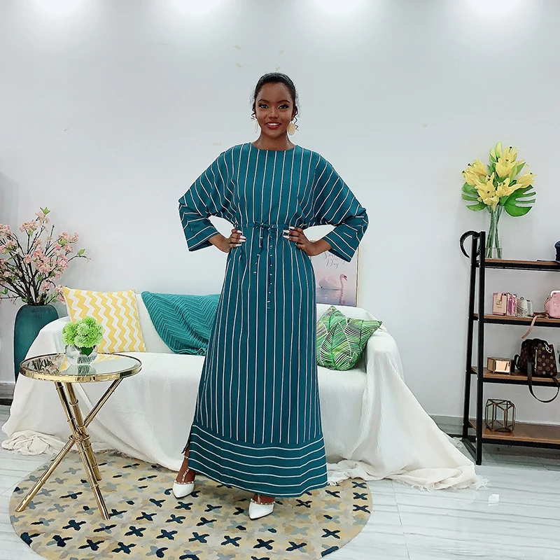 Abaya Dress Muslim Women Fashion Long Sleeve Striped Long Dress with Side Slit Hijab Dress Islam Clothes Dubai Modesty
Abaya Dress Muslim Women Fashion Long Sleeve Striped Long Dress with Side Slit Hijab Dress Islam Clothes Dubai Modesty