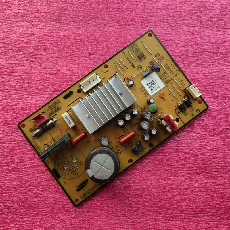 Good test work for Samsung refrigerator computer board power module DA41-00822B 00822A DA92-00763A DA92-00763B 00763C 00483B
Good test work for Samsung refrigerator computer board power module DA41-00822B 00822A DA92-00763A DA92-00763B 00763C 00483B