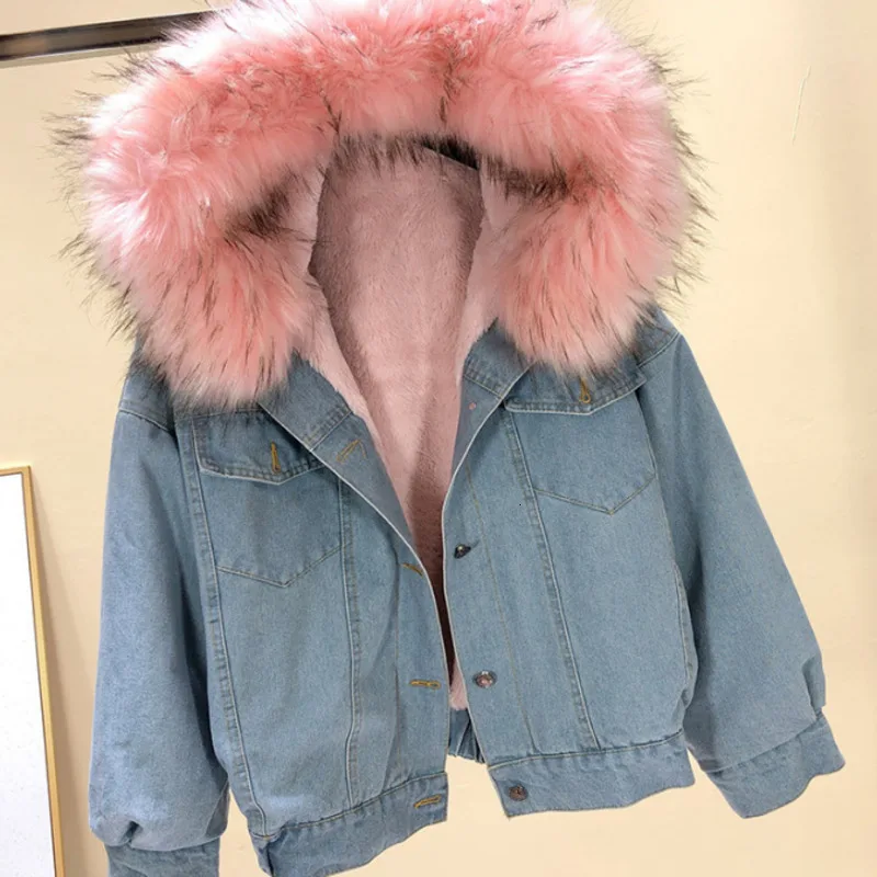 Velvet Thick Denim Hooded Jacket Female Winter Big Fur Hooded Coat Streetwear Short Casual Jackets Parka Female Warm Outerwear
Velvet Thick Denim Hooded Jacket Female Winter Big Fur Hooded Coat Streetwear Short Casual Jackets Parka Female Warm Outerwear