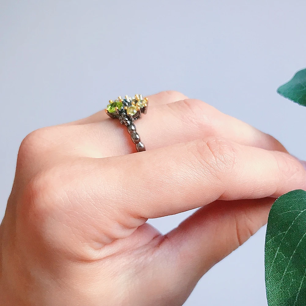 DreamCarnival1989 Top Brand Quality Rings + Earrings Set Wedding Engagement Jewelry Dazzling Green Tone Colors Zircons ER3948S2 
DreamCarnival1989 Top Brand Quality Rings + Earrings Set Wedding Engagement Jewelry Dazzling Green Tone Colors Zircons ER3948S2