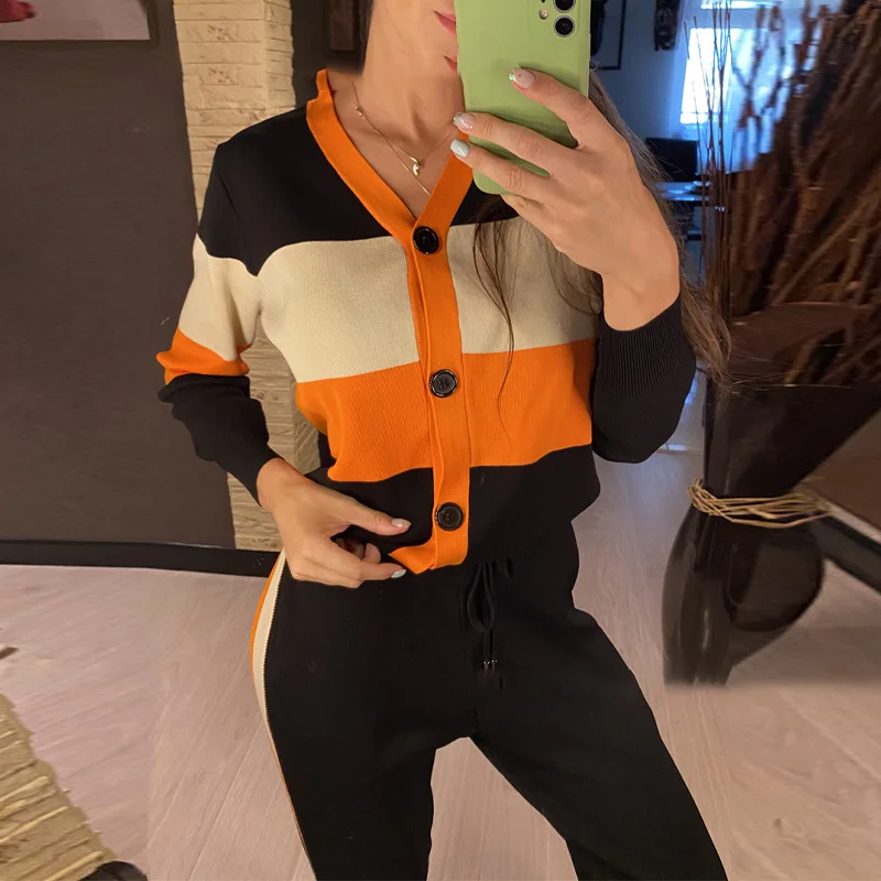 Elegant Knitted Two Piece Set Women Stripe Contrast Button Sweatshirt And High Waist Pant Suits Autumn Female Tracksuit Clothing
Elegant Knitted Two Piece Set Women Stripe Contrast Button Sweatshirt And High Waist Pant Suits Autumn Female Tracksuit Clothing