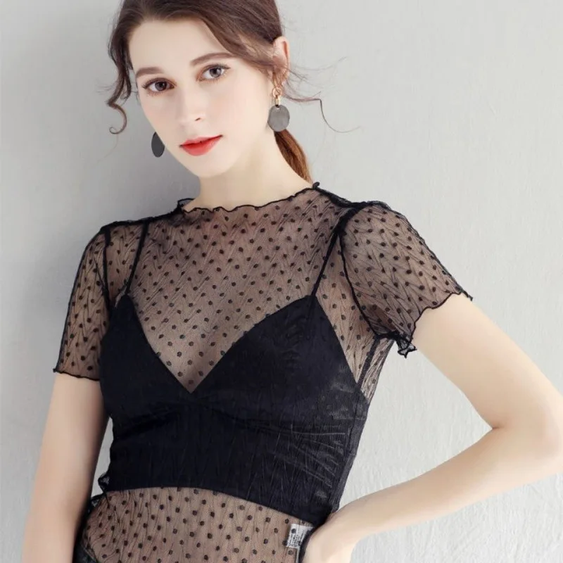 Collar shirt Sexy female Tulle see-through short-sleeved polka dot mesh bottoming shirt with gauze lace blouse tulle T Shirt
Collar shirt Sexy female Tulle see-through short-sleeved polka dot mesh bottoming shirt with gauze lace blouse tulle T Shirt