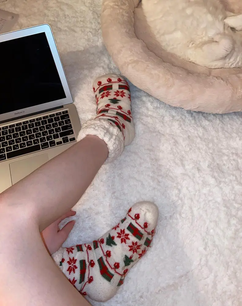 Plush Thick Carpet For Living Room Modern White Flurry Rugs In The Bedroom Decor Home Furry Floor Bedside Mat Children Carpets
Plush Thick Carpet For Living Room Modern White Flurry Rugs In The Bedroom Decor Home Furry Floor Bedside Mat Children Carpets