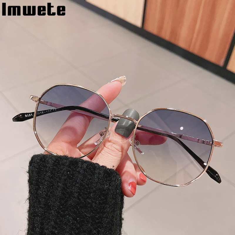 Imwete Vintage Women Sunglasses For Men Fashion Classic Small Sun Glasses Luxury Brand Designer Gradient Black Eyeglasses UV400
Imwete Vintage Women Sunglasses For Men Fashion Classic Small Sun Glasses Luxury Brand Designer Gradient Black Eyeglasses UV400