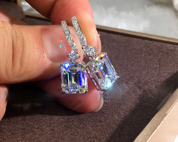 Fashion AAAAA white Square CZ Stone Earring For Women Girls Silver Color Crystal Wedding Earrings Pendientes Statement Jewelry
Fashion AAAAA white Square CZ Stone Earring For Women Girls Silver Color Crystal Wedding Earrings Pendientes Statement Jewelry