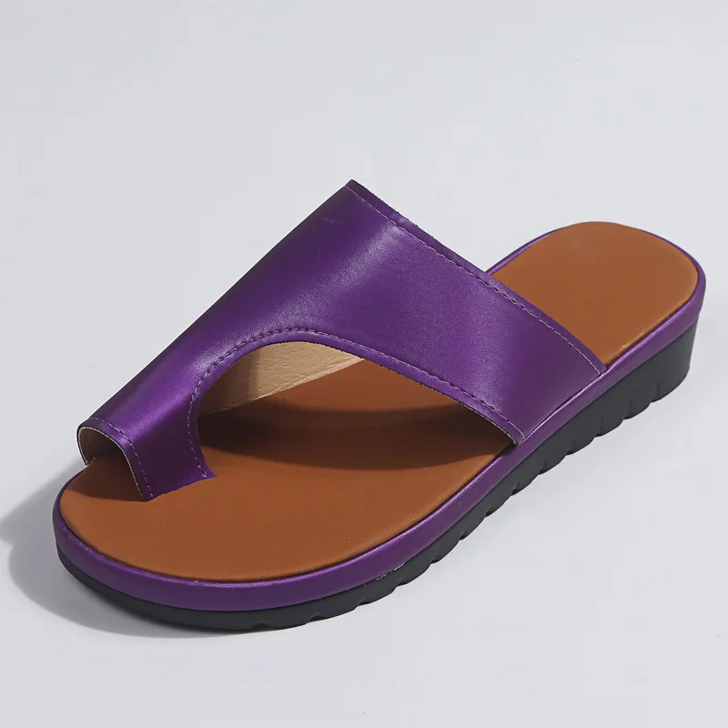 New European and American Solid Colors Women Slippers Flat Sole Casual Soft Big Toe Foot Women Shoes Comfy Platform Sandals
New European and American Solid Colors Women Slippers Flat Sole Casual Soft Big Toe Foot Women Shoes Comfy Platform Sandals