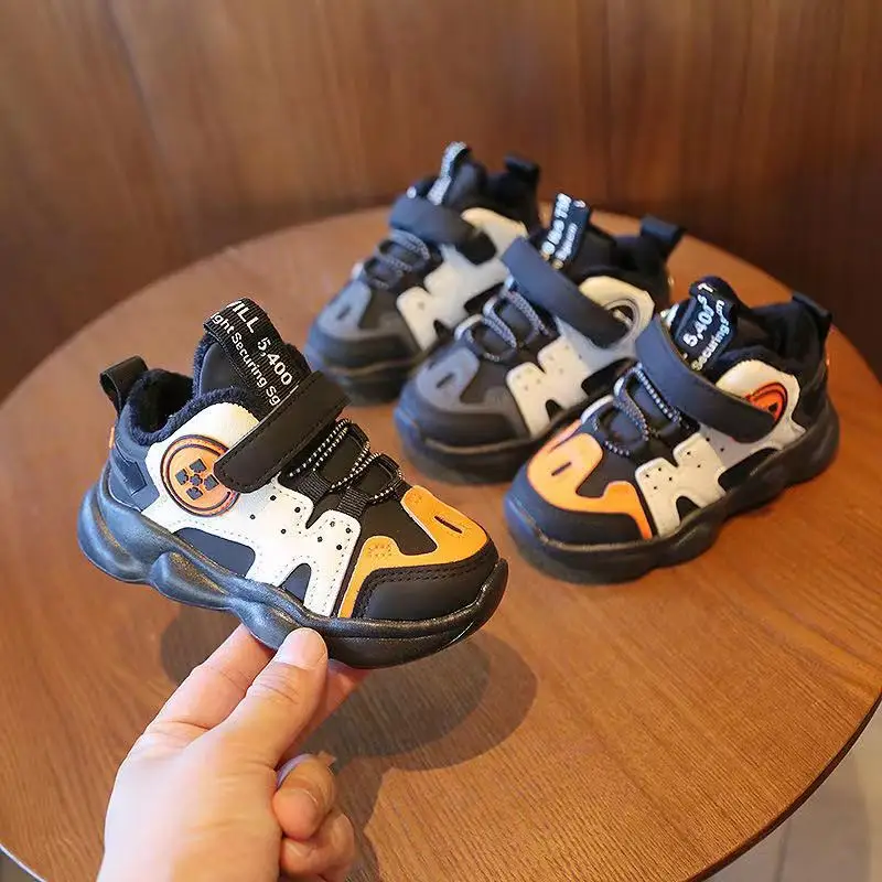 Winter Baby 1-6 Years Old Boys And Girls Plus Velvet Cotton Shoes Soft Bottom Warm And Comfortable Toddler Shoes For Children
Winter Baby 1-6 Years Old Boys And Girls Plus Velvet Cotton Shoes Soft Bottom Warm And Comfortable Toddler Shoes For Children
