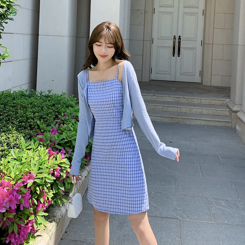 In the summer of 2021 s make French romantic small pure and fresh and pure cardigan + grid condole belt dress two suits
In the summer of 2021 s make French romantic small pure and fresh and pure cardigan + grid condole belt dress two suits