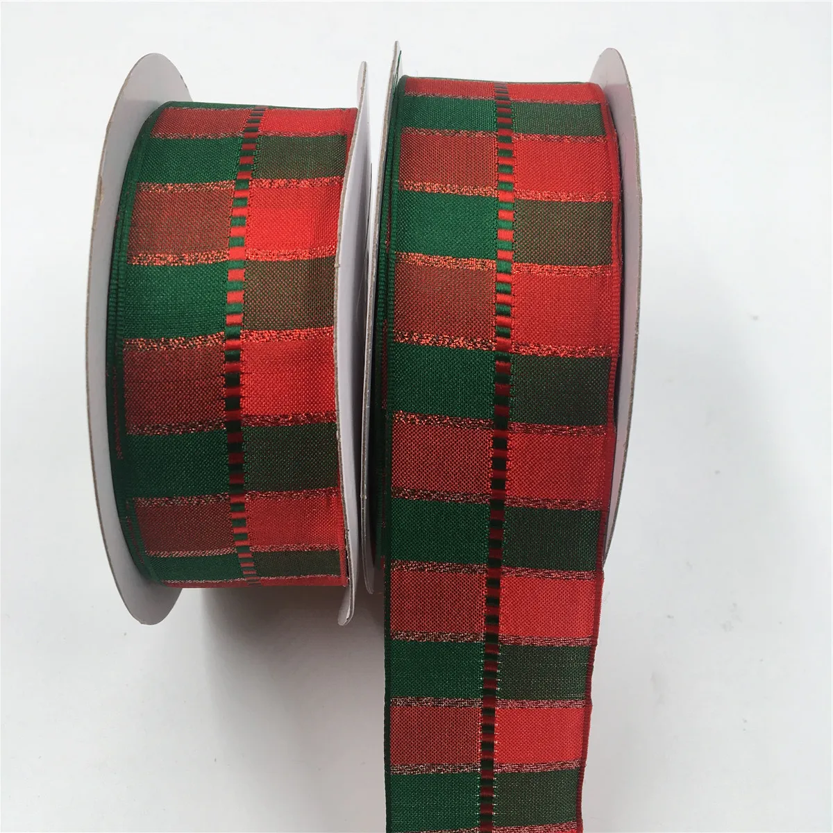 25Yards 38mm Wired Edge Red/Green Check Plaid Christmas Ribbon for BirthdayGift Box Wrapping Decoration DIY 1-1/2" N1094
25Yards 38mm Wired Edge Red/Green Check Plaid Christmas Ribbon for BirthdayGift Box Wrapping Decoration DIY 1-1/2" N1094