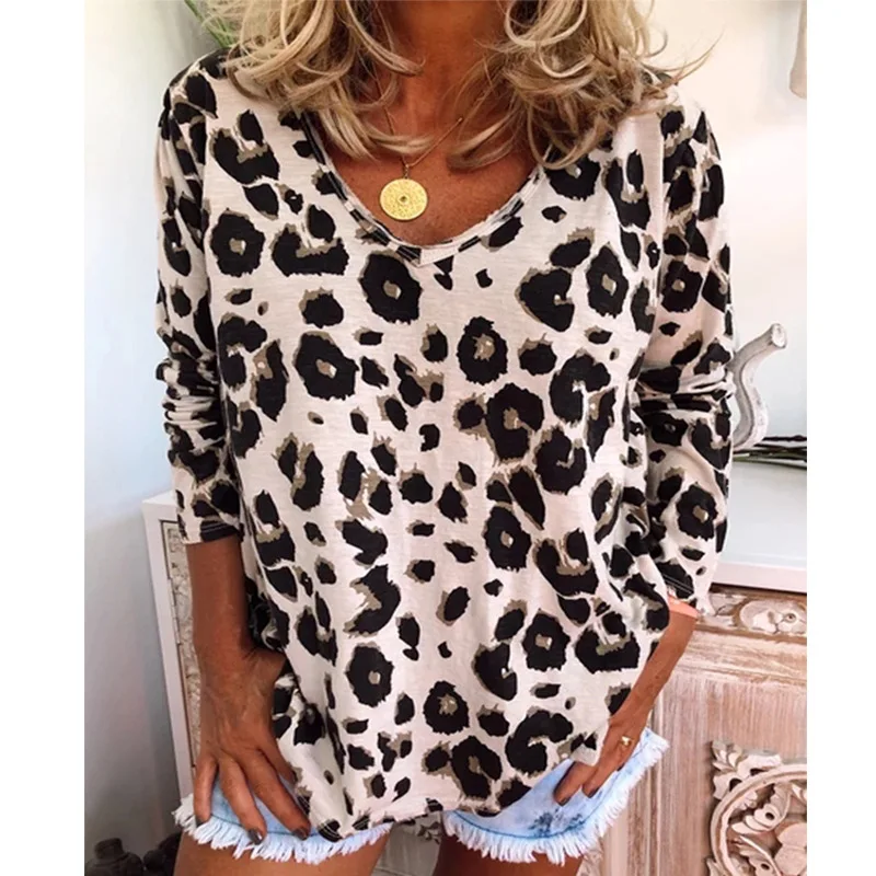 ELIJOIN autumn and winter women's leopard print large size T-shirt leopard print V-neck long sleeve T-shirt blouse women.
ELIJOIN autumn and winter women's leopard print large size T-shirt leopard print V-neck long sleeve T-shirt blouse women.