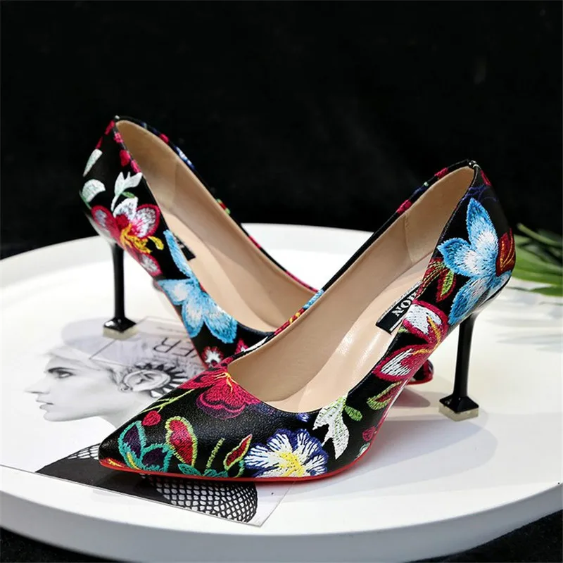 Soft Leather High heels Print pumps women shoes 2021 Spring Autumn shoes women Fashion Thin Heels Pointed Office female shoes
Soft Leather High heels Print pumps women shoes 2021 Spring Autumn shoes women Fashion Thin Heels Pointed Office female shoes