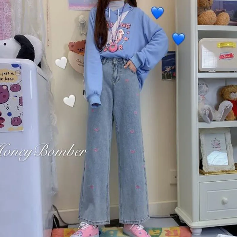 Jeans Women Embroidery Oversized Harajuku Elastic High Waist Korean Style Kawaii Leisure Washed Pockets Vintage Wide Leg Female
Jeans Women Embroidery Oversized Harajuku Elastic High Waist Korean Style Kawaii Leisure Washed Pockets Vintage Wide Leg Female