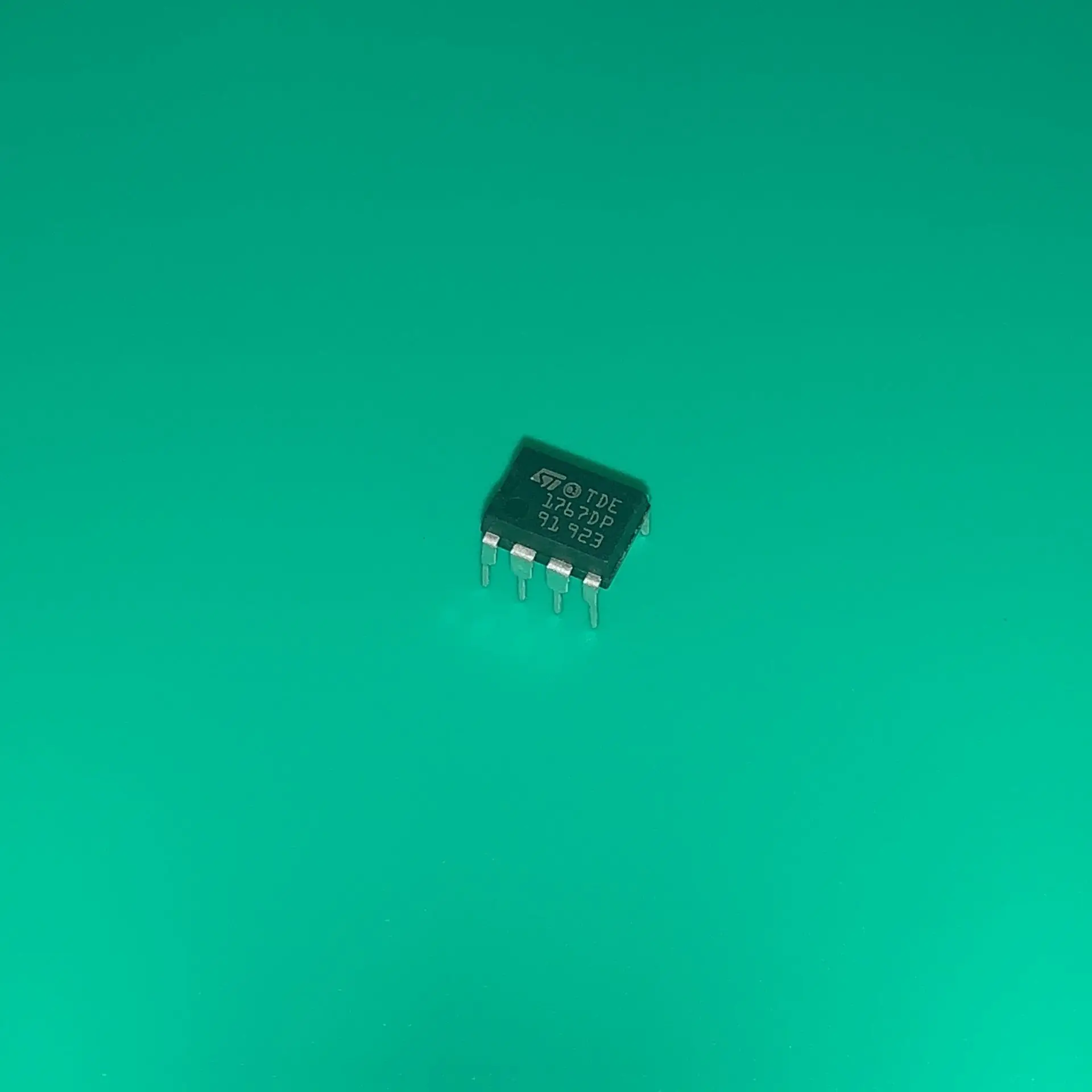 5 шт./лот TDE1767DP DIP8 TDE1767 DP интерфейсное реле и Драйвер лампы IC PWR DRIVER BIPOLAR 1:1 8DIP TDE 1767DP 1767
5 шт./лот TDE1767DP DIP8 TDE1767 DP интерфейсное реле и Драйвер лампы IC PWR DRIVER BIPOLAR 1:1 8DIP TDE 1767DP 1767