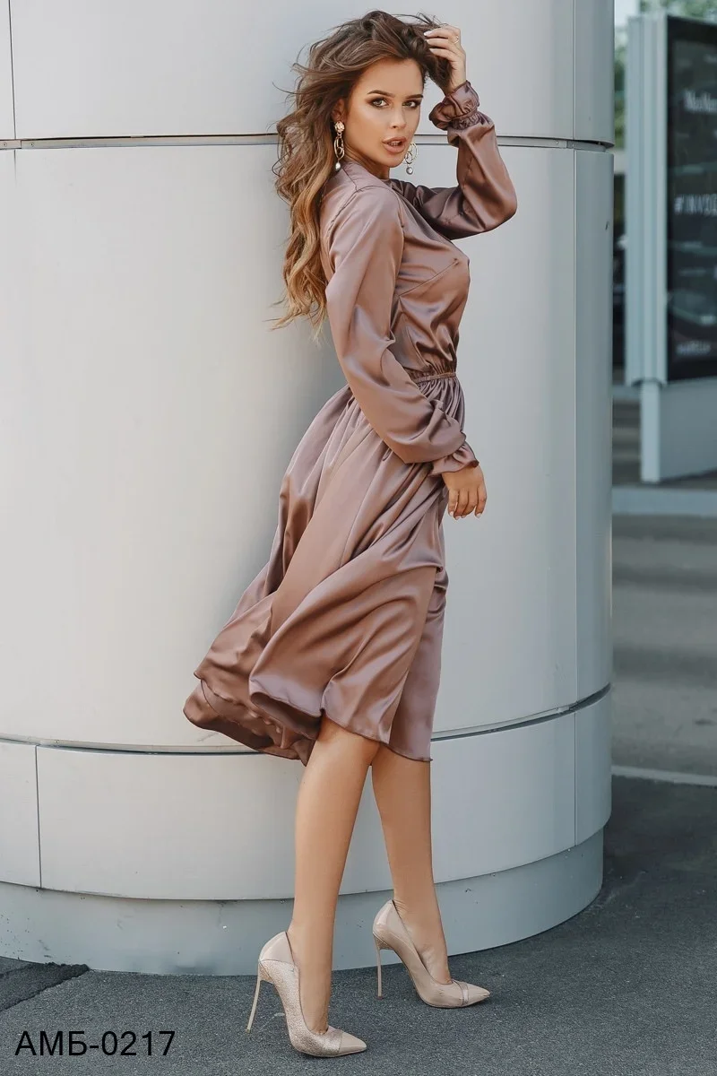 Women Satin Sashes O-Neck Vintage Long Dress A-Line Solid Lantern Sleeve Elegant Party Dress 2020 Autumn Fashion Casual Dress
Women Satin Sashes O-Neck Vintage Long Dress A-Line Solid Lantern Sleeve Elegant Party Dress 2020 Autumn Fashion Casual Dress