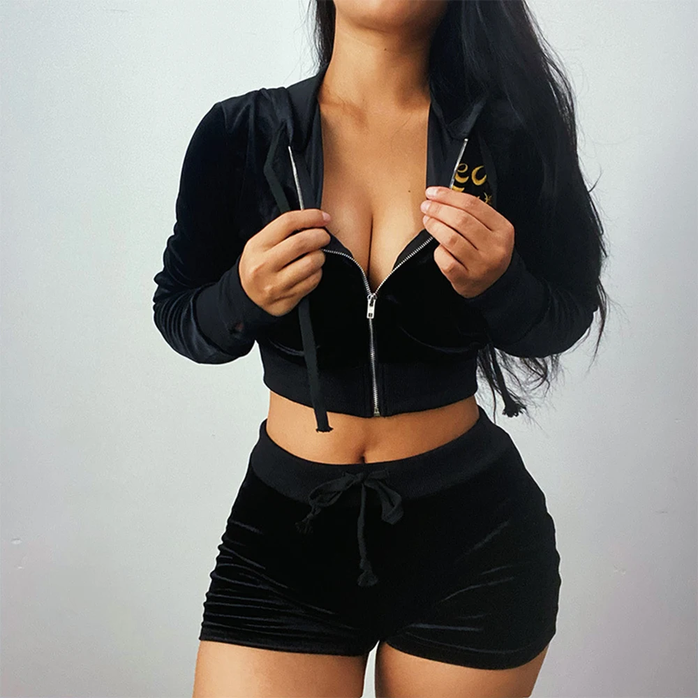 2021 Women's Autumn New Style Shorts Suit Sports Fashion Trend Style Long-sleeved Zipper Short Tops Letter Embroidery Two-piece
2021 Women's Autumn New Style Shorts Suit Sports Fashion Trend Style Long-sleeved Zipper Short Tops Letter Embroidery Two-piece