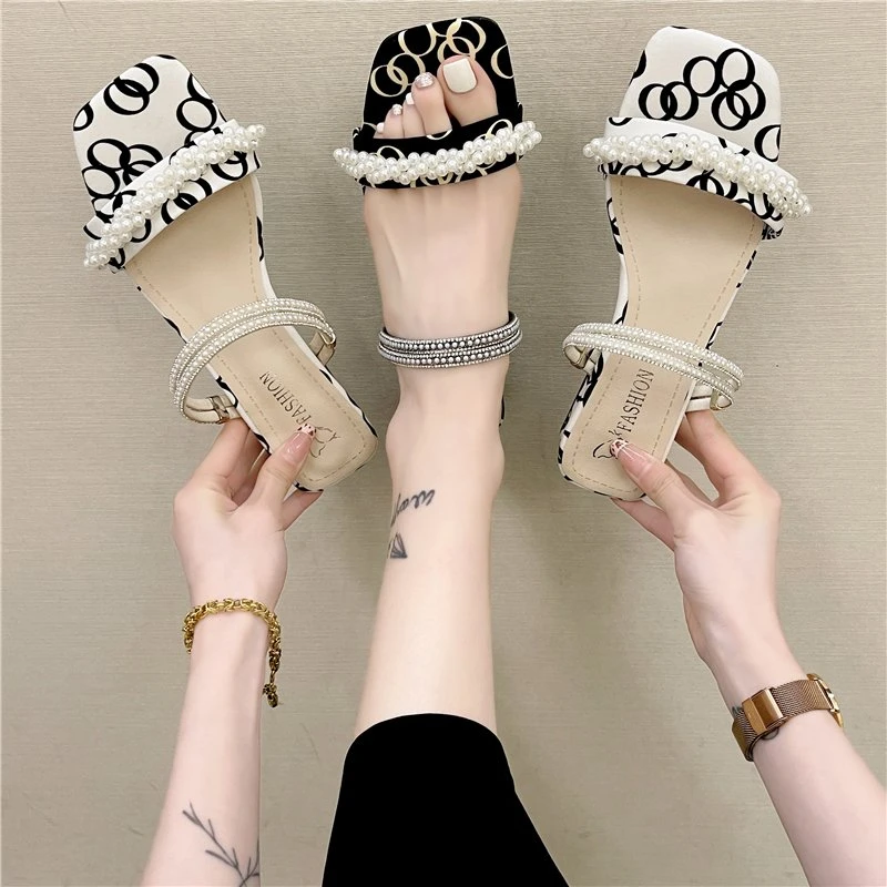 WOHDHE Brand Show Female Square Heel Open Toe Slip On Chunky Heel Summer Fashion Slipper Woman Mules Shoes Sandals
WOHDHE Brand Show Female Square Heel Open Toe Slip On Chunky Heel Summer Fashion Slipper Woman Mules Shoes Sandals