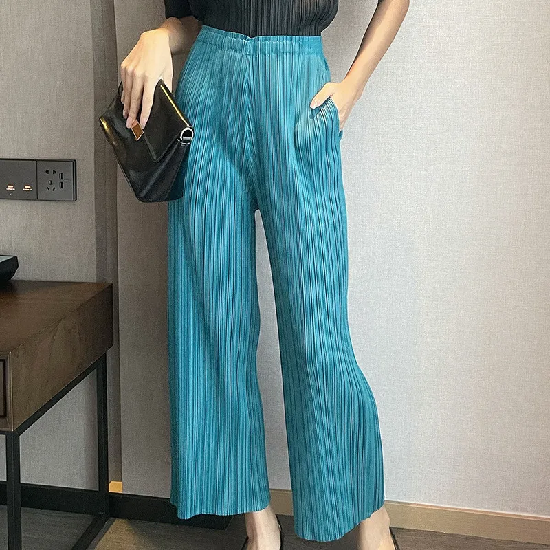 Summer autumn ladies spring casual ladies pants Miyake pleated oversized pleated pants loose trousers straight high waist pants
Summer autumn ladies spring casual ladies pants Miyake pleated oversized pleated pants loose trousers straight high waist pants