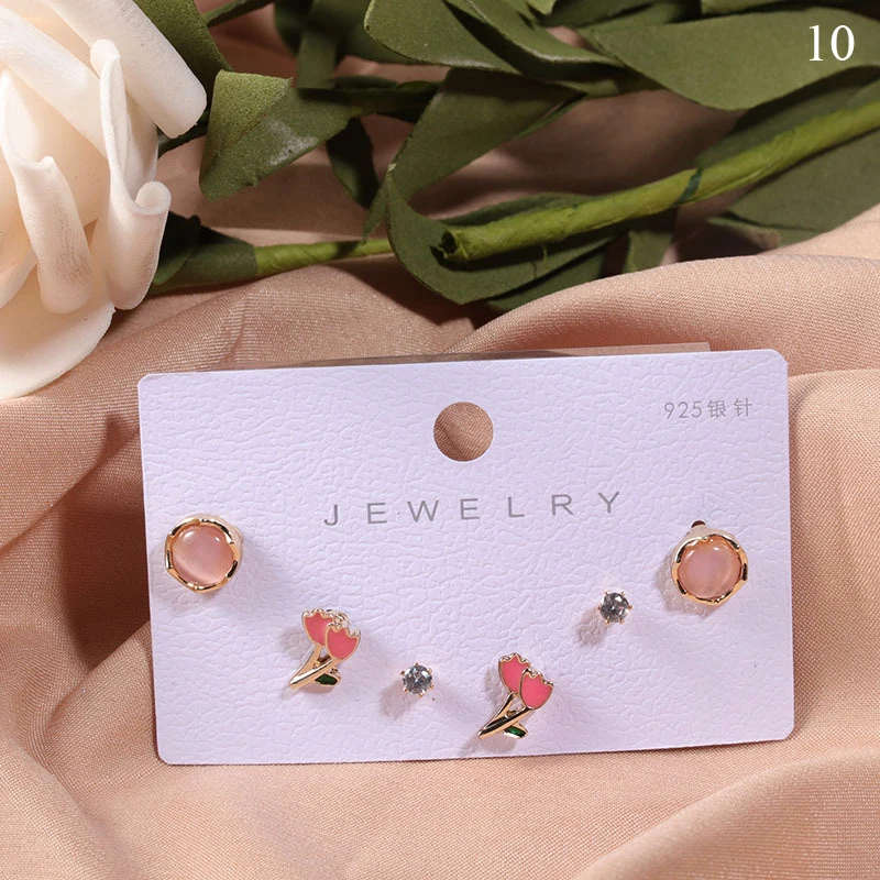 3 Pairs/set Women Acrylic Crystal Small Stud Earrings Sets Girl Child Heart Star Animal Moon Crown Earring Jewelry
3 Pairs/set Women Acrylic Crystal Small Stud Earrings Sets Girl Child Heart Star Animal Moon Crown Earring Jewelry