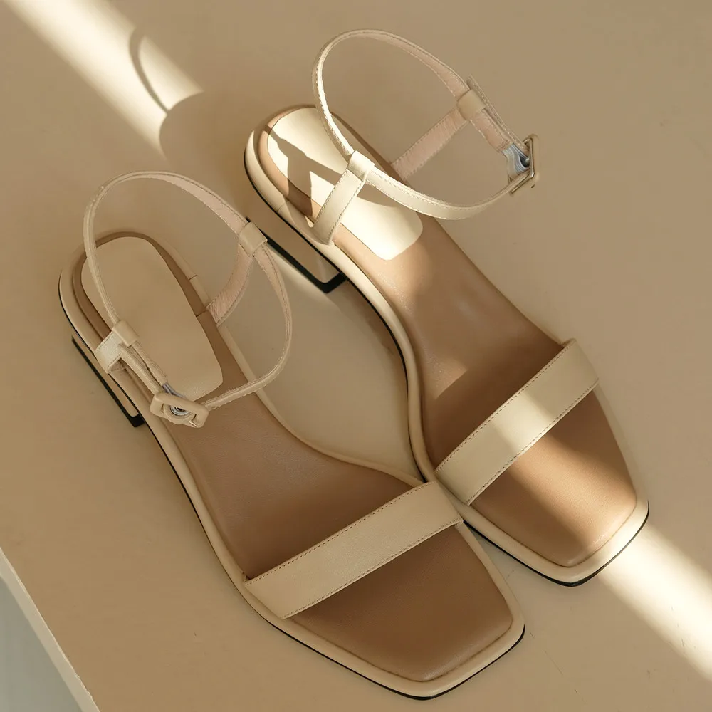 Women's genuine leather thick med heel ankle strap sandals open toe narrow band female OL style casual daily shoes for women hot
Women's genuine leather thick med heel ankle strap sandals open toe narrow band female OL style casual daily shoes for women hot
