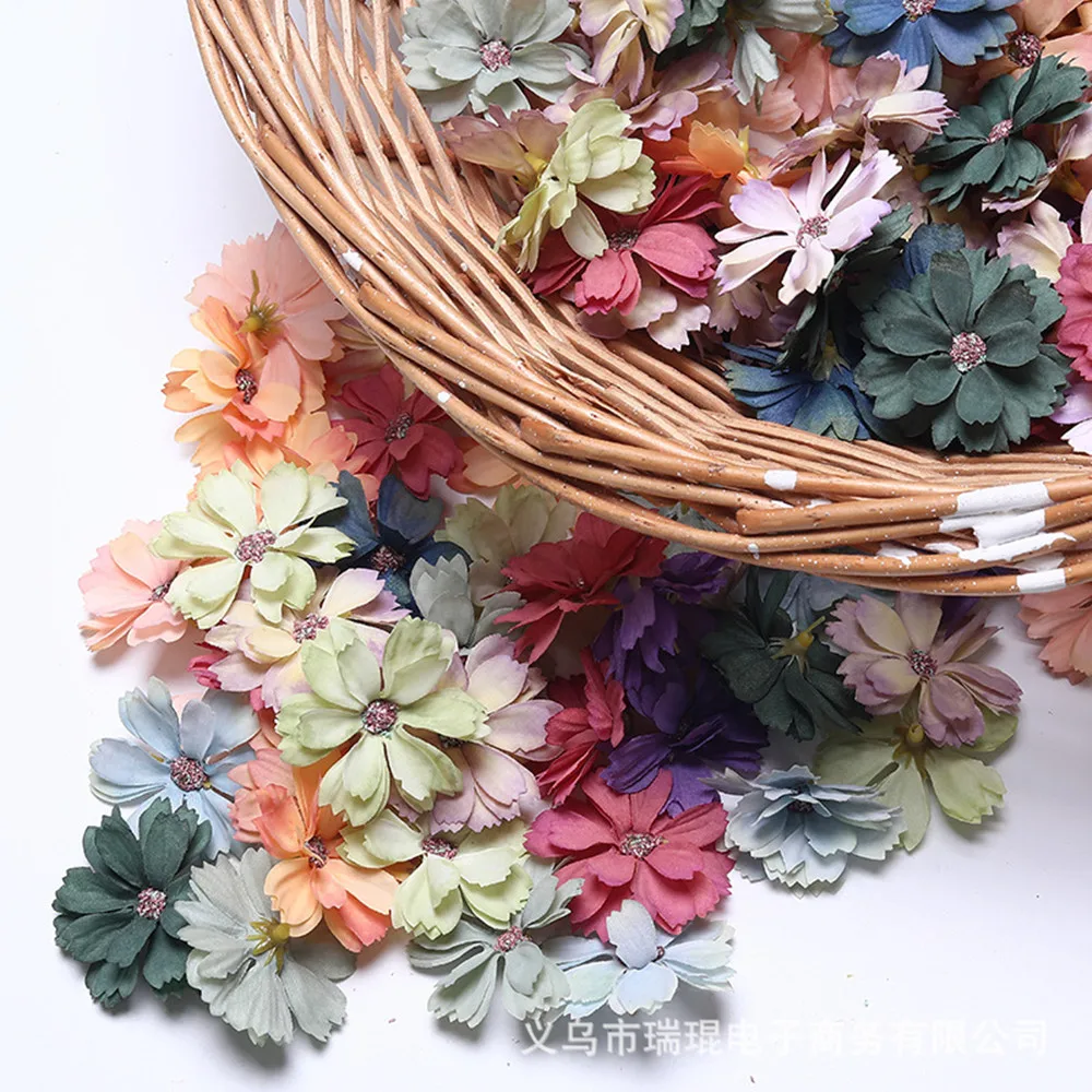 50 Pcs 4.5Cm Daisy Flower Head Mini Silk Artificial Flower Decoration Home Wedding DIY Headdress Jewelry Making Craft Accessorie
50 Pcs 4.5Cm Daisy Flower Head Mini Silk Artificial Flower Decoration Home Wedding DIY Headdress Jewelry Making Craft Accessorie
