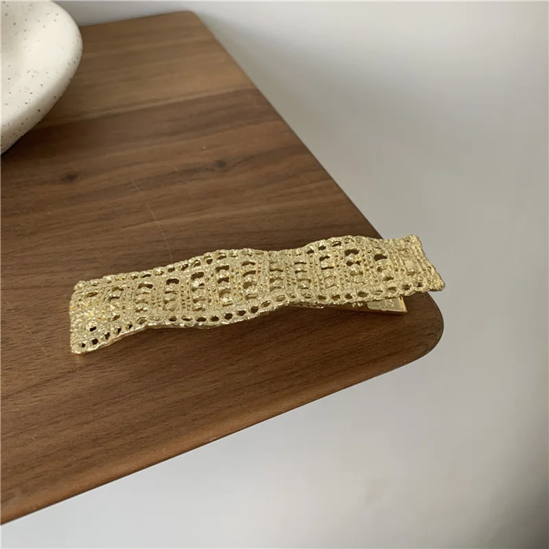 Sweet Matte Gold Hollow Wave Square Bowknot Hair Clips For Ladies Retro Korean Pretty Girl's Hairpins Accessories
Sweet Matte Gold Hollow Wave Square Bowknot Hair Clips For Ladies Retro Korean Pretty Girl's Hairpins Accessories