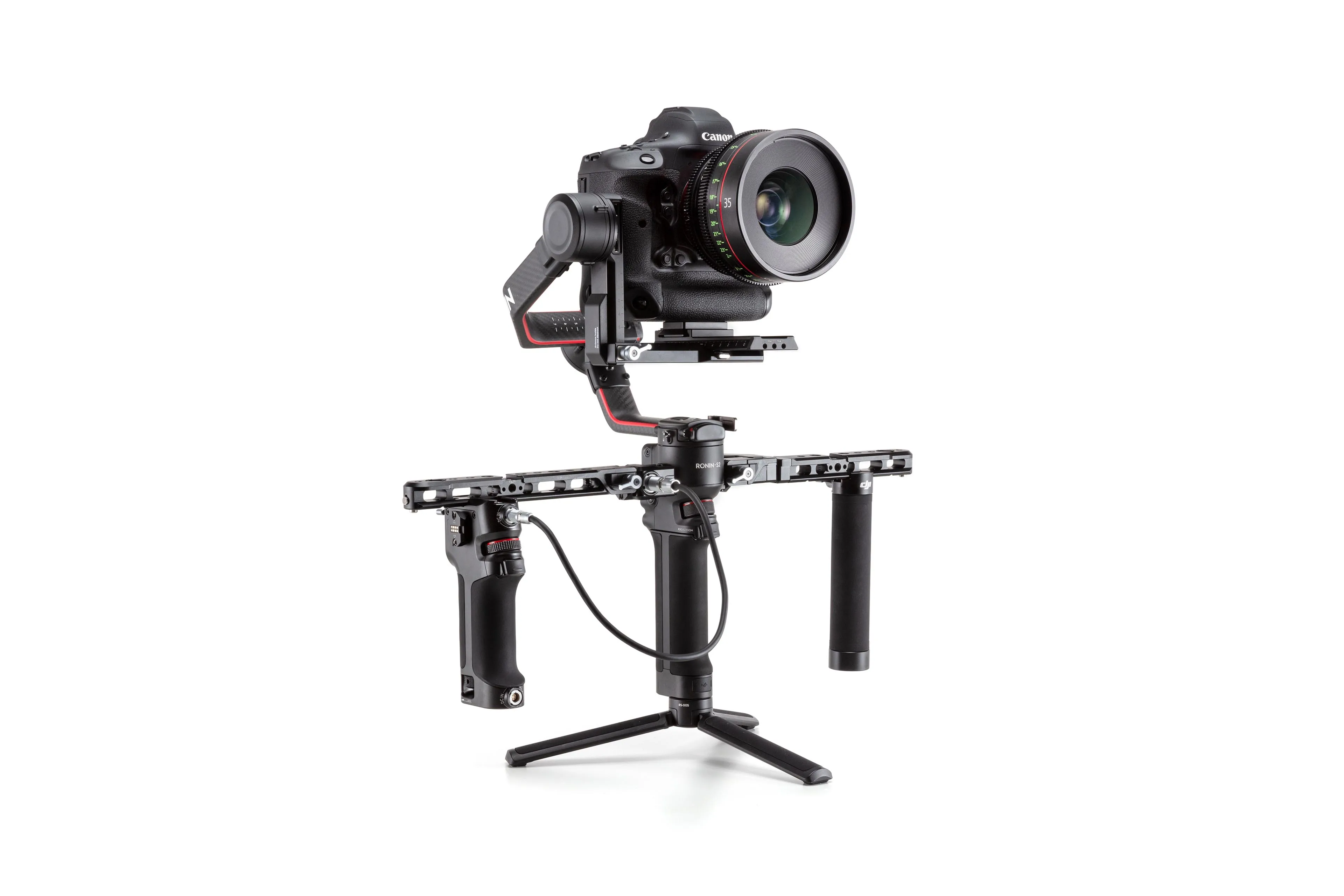 DJI Ronin Tethered Control Handle For DJI RS 2 Extended Wired Control Of Camera Focus Gimbal Movement Parameters Camera Shutter
DJI Ronin Tethered Control Handle For DJI RS 2 Extended Wired Control Of Camera Focus Gimbal Movement Parameters Camera Shutter