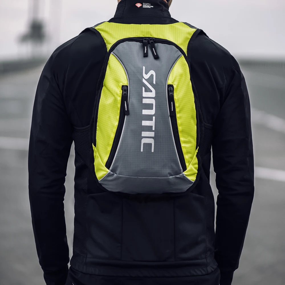 Santic Bicycle Bag Cycling Backpack Breathable 15L Ultralight Bike Bag Climbing Reflective Backpack W9P055
Santic Bicycle Bag Cycling Backpack Breathable 15L Ultralight Bike Bag Climbing Reflective Backpack W9P055