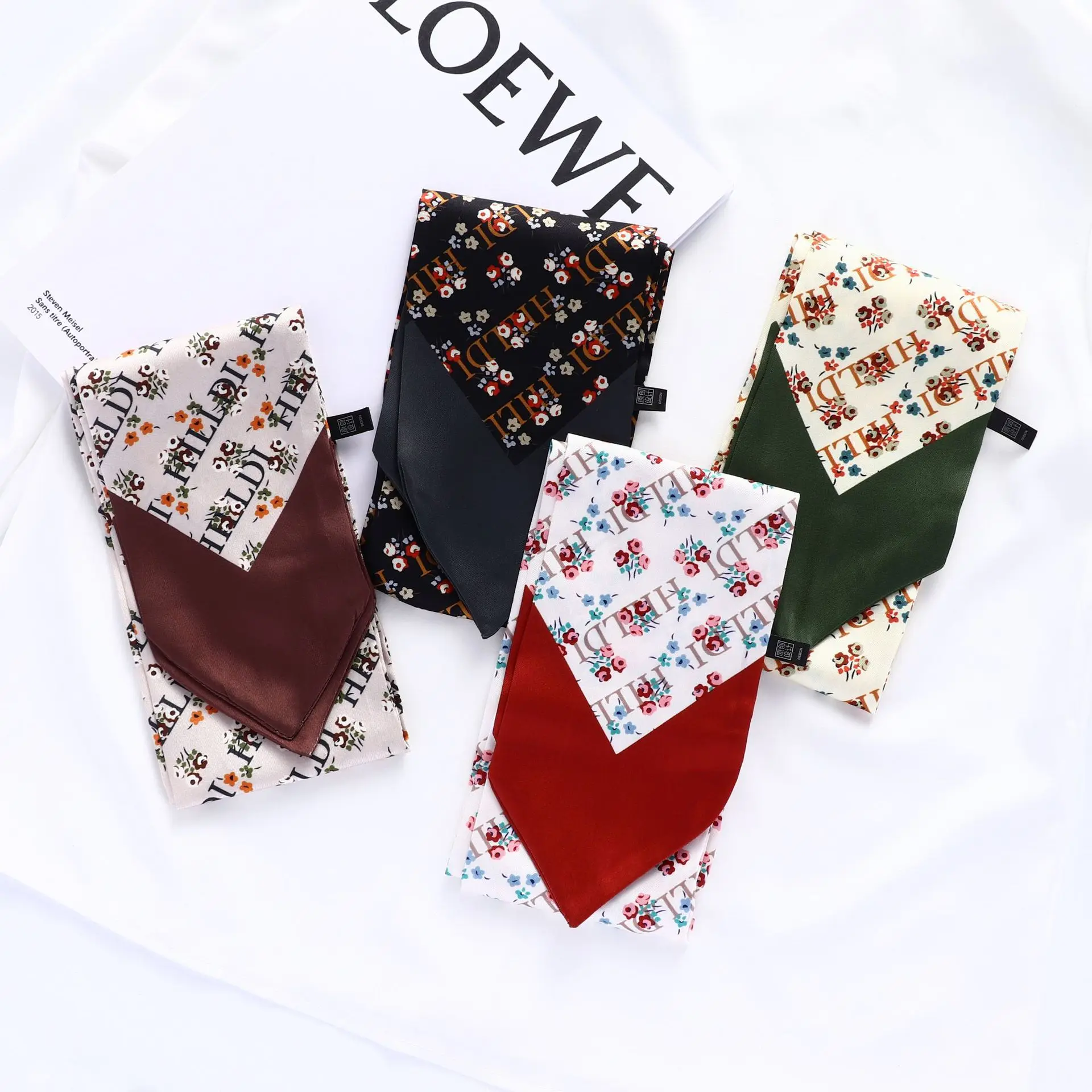ILYEE 2021 New Designer Floral Printed Silk Satin Neck Tie Scarf Neckerchief Women Fashion Hair Band Scarfs for Ladies Headbands
ILYEE 2021 New Designer Floral Printed Silk Satin Neck Tie Scarf Neckerchief Women Fashion Hair Band Scarfs for Ladies Headbands