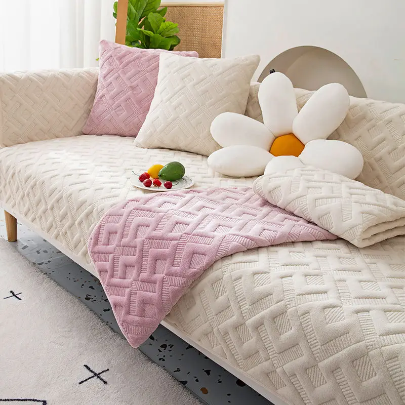 2023 Autumn and winter milk velvet plaid sofa cover plush thickening living room sofa cushion hot selling furniture protective
2023 Autumn and winter milk velvet plaid sofa cover plush thickening living room sofa cushion hot selling furniture protective