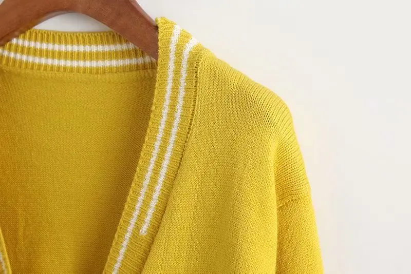 H.SA Autumn Winter Women Cardigans 2019 V neck Harajuku Outwear Casual Knit Tops Warm Fashion Korean Women Winter Clothes Jumper 
H.SA Autumn Winter Women Cardigans 2019 V neck Harajuku Outwear Casual Knit Tops Warm Fashion Korean Women Winter Clothes Jumper