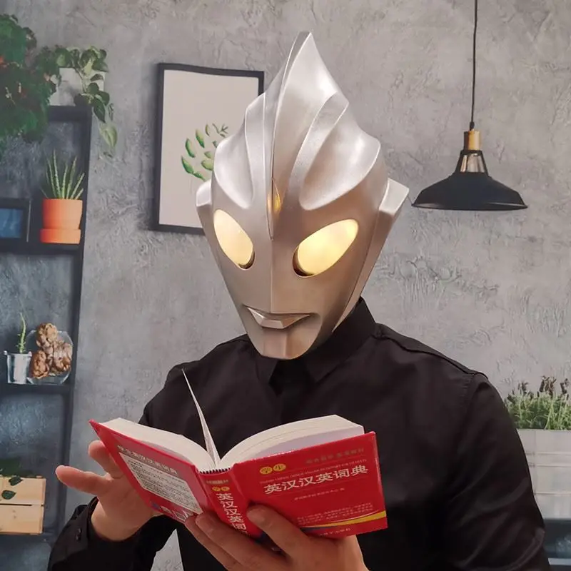 Светящаяся маска для лица Ultraman на Рождество Хэллоуин Пасха Косплей Костюм Patry Супергерои мягкий латекс
Светящаяся маска для лица Ultraman на Рождество Хэллоуин Пасха Косплей Костюм Patry Супергерои мягкий латекс