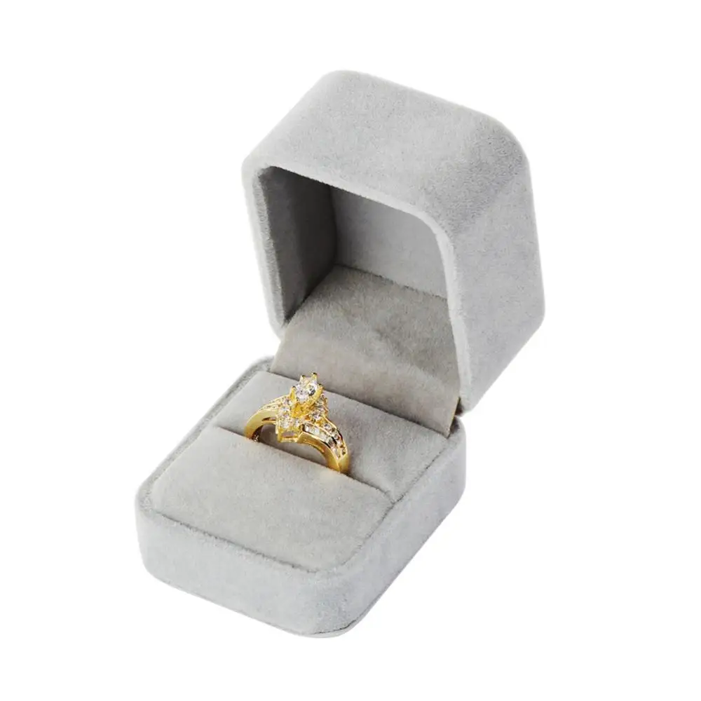 2021 Fashion Simple Solid Color Faux Velvet Presentation Gift Jewellery Ring Necklace Bracelet Display Box Case
2021 Fashion Simple Solid Color Faux Velvet Presentation Gift Jewellery Ring Necklace Bracelet Display Box Case
