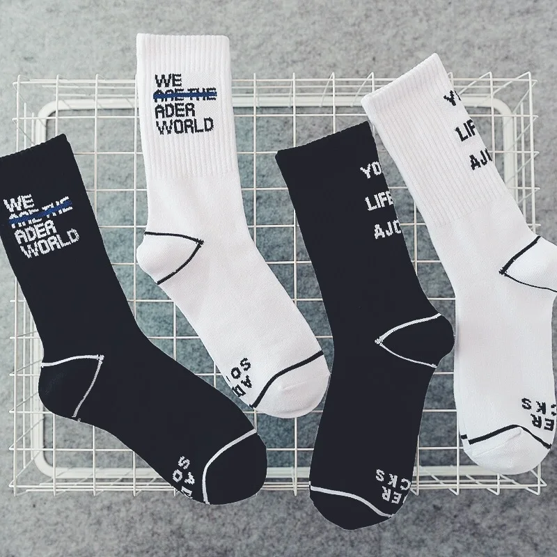 Socks Men's Autumn and Winter Letters Tube Socks Women's Cotton Socks Designer Socks
Socks Men's Autumn and Winter Letters Tube Socks Women's Cotton Socks Designer Socks