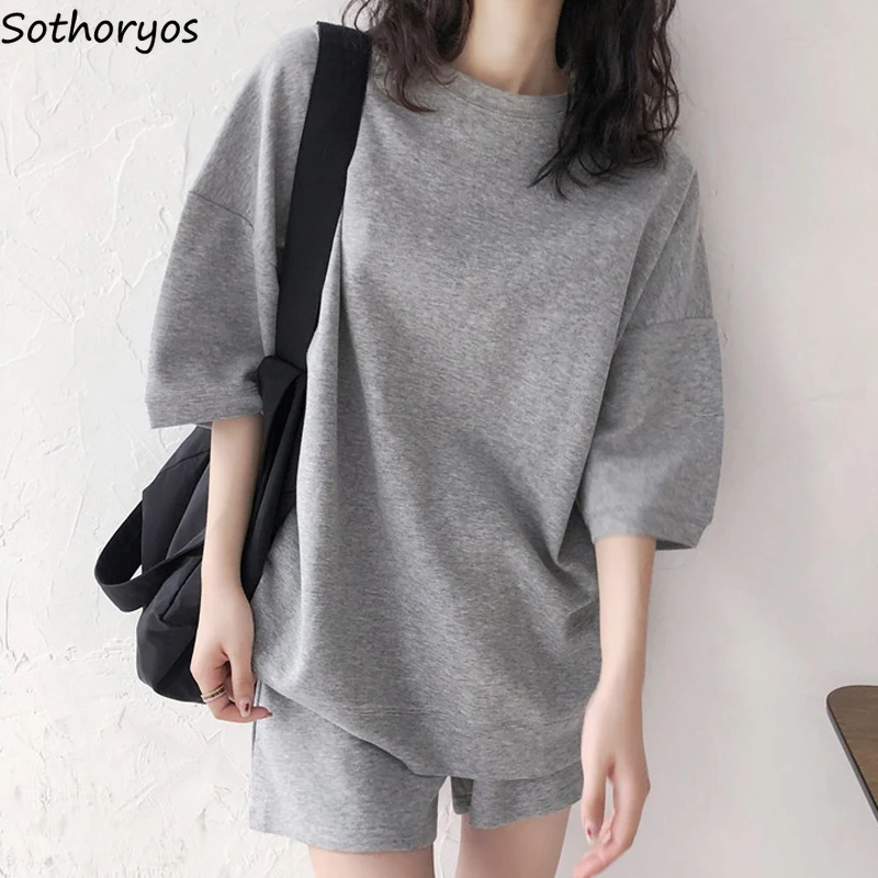Pajama Sets Women Half Sleeve Tops and Shorts White Gray Solid Loose Sleepwear Home Lounge Daily Casual Korean Style Night Cloth
Pajama Sets Women Half Sleeve Tops and Shorts White Gray Solid Loose Sleepwear Home Lounge Daily Casual Korean Style Night Cloth