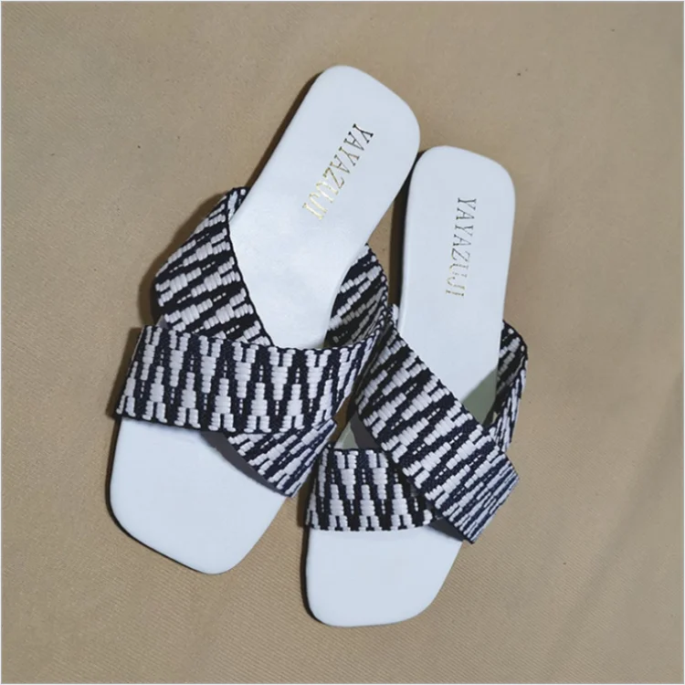 Square-toe Flat Slippers 2021 Summer New Style Microfiber Striped Ladies Slippers Casual Comfortable Beach Shoes Women's Shoes
Square-toe Flat Slippers 2021 Summer New Style Microfiber Striped Ladies Slippers Casual Comfortable Beach Shoes Women's Shoes