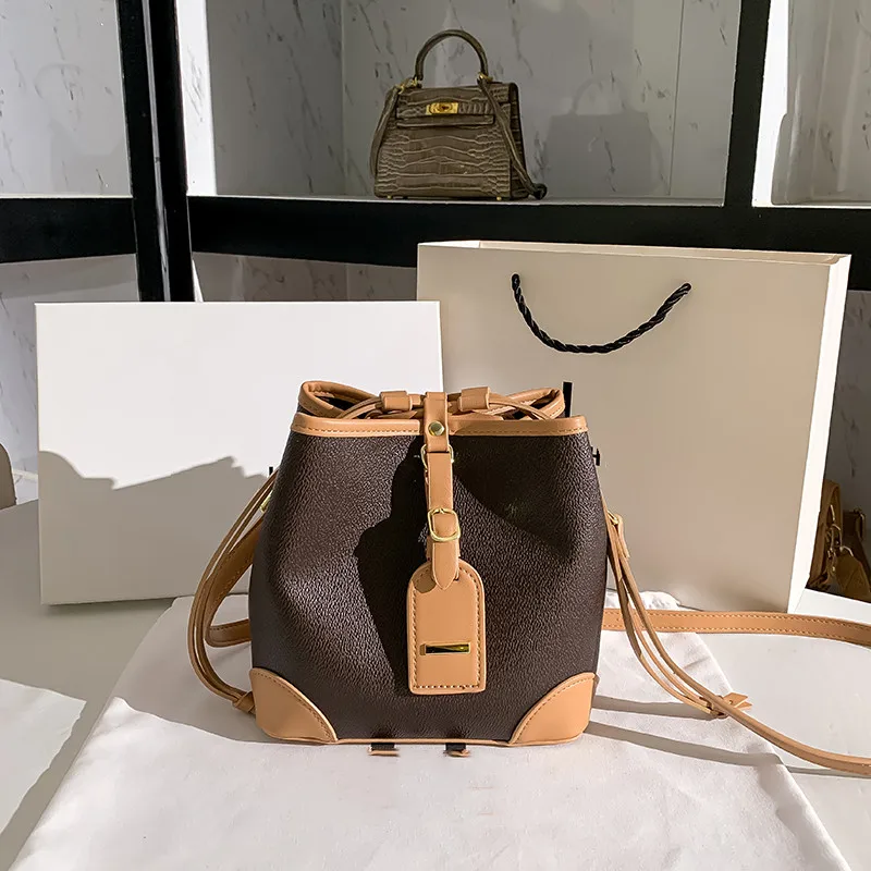 100% Real Cowhide New Fashion All-match Trend Bucket Bag Ladies Print Shoulder Messenger Bag Purses and Handbags Sac A Main
100% Real Cowhide New Fashion All-match Trend Bucket Bag Ladies Print Shoulder Messenger Bag Purses and Handbags Sac A Main