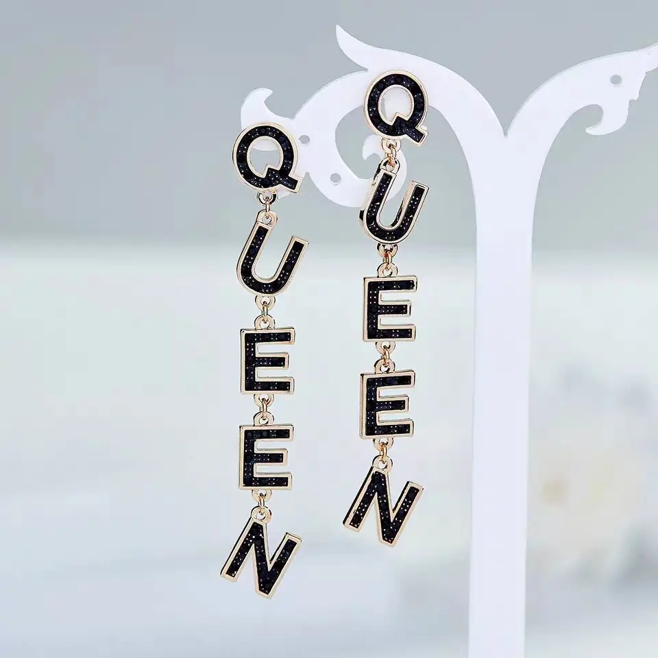 Ladies Earrings women accessorie Long Letter Tassel Earrings 2020 New women jewelry wholesale
Ladies Earrings women accessorie Long Letter Tassel Earrings 2020 New women jewelry wholesale