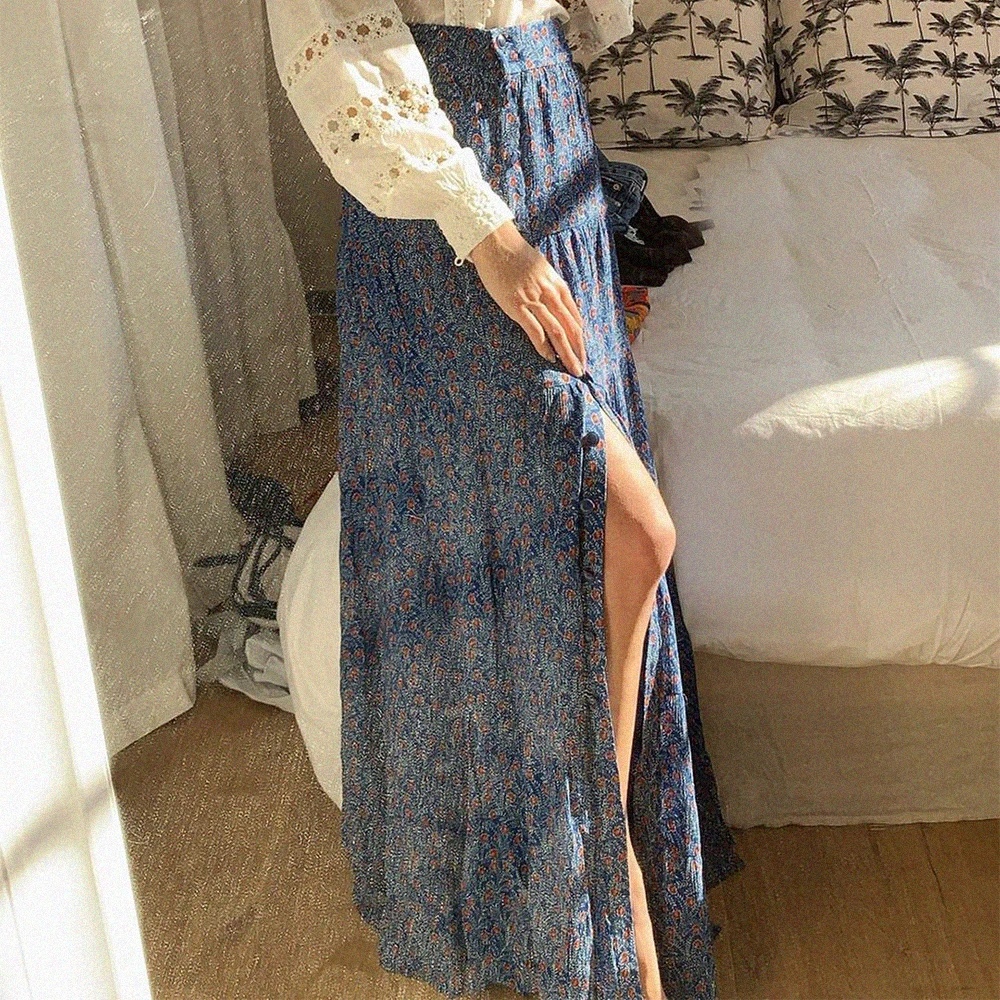 Elegant Print Skirt Women Ruffle High Waist Buttons Side Split Long Skirts Chic Vacation Retro Skirt jupe longue Romantique
Elegant Print Skirt Women Ruffle High Waist Buttons Side Split Long Skirts Chic Vacation Retro Skirt jupe longue Romantique
