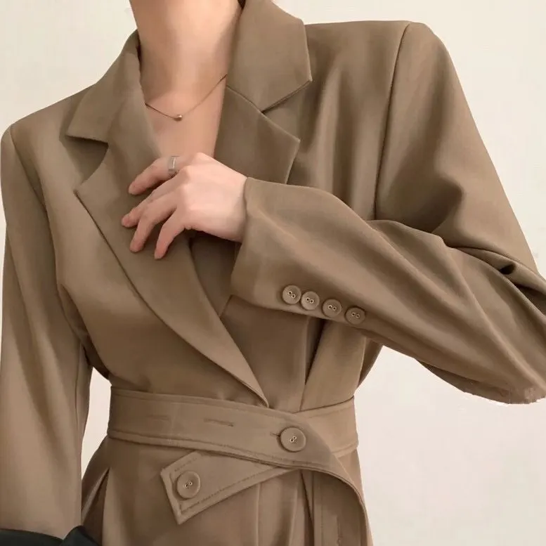 2020 New Retro Style Commuter Suit (with Belt)
2020 New Retro Style Commuter Suit (with Belt)