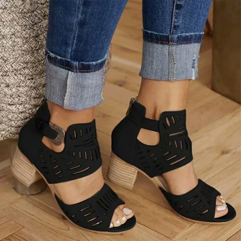 Gladiator Women Sandal Buckle Strap Fashion Shoes High Heel Woman Sandalias Mujer 2020 Summer Ladies Plus Size 35-43
Gladiator Women Sandal Buckle Strap Fashion Shoes High Heel Woman Sandalias Mujer 2020 Summer Ladies Plus Size 35-43