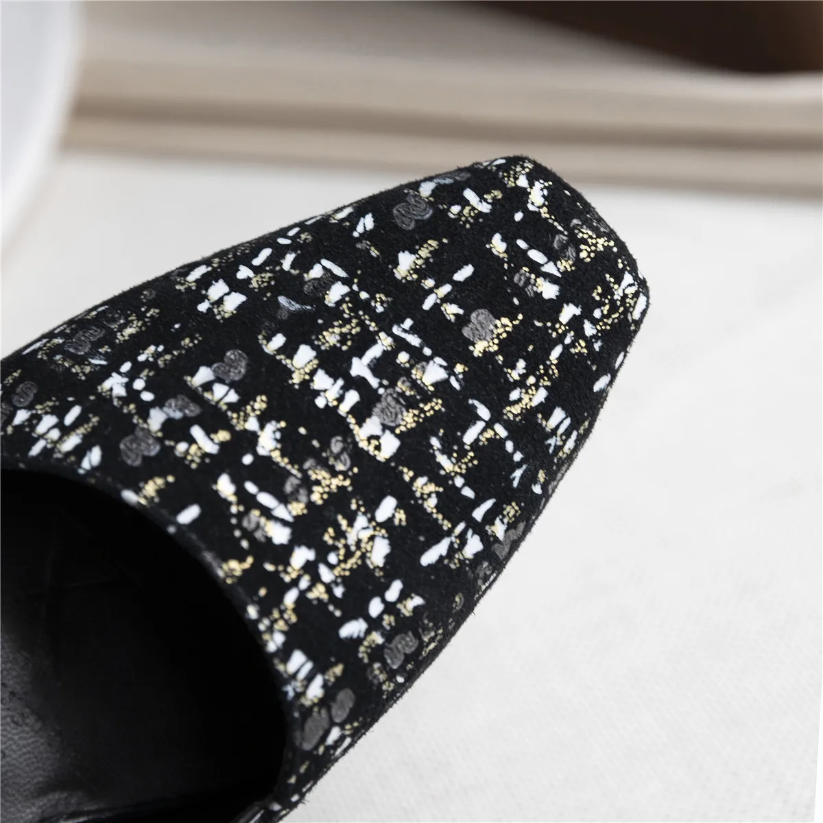 Women's genuine leather horsehair patchwork slip-on thick high heel sandals square toe elegant ladies summer sandals dress shoe
Women's genuine leather horsehair patchwork slip-on thick high heel sandals square toe elegant ladies summer sandals dress shoe