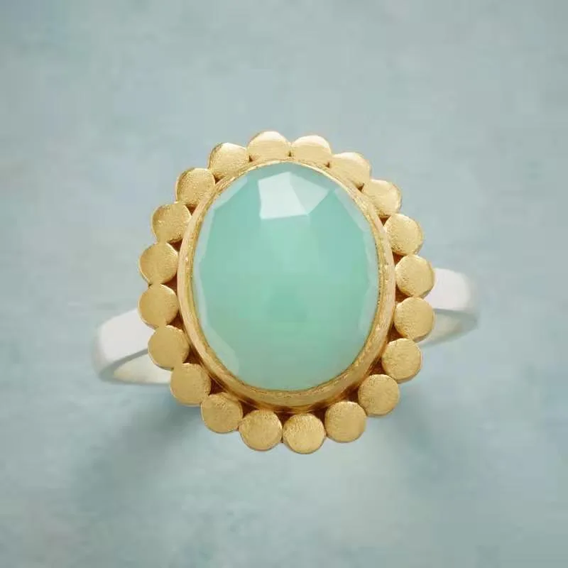

Boho Simple Tow Tone Daisy Rings For Women Oval Green Stone Inlay Sunflower Finger Ring Retro Fashion Jewelry Wedding Party Gift