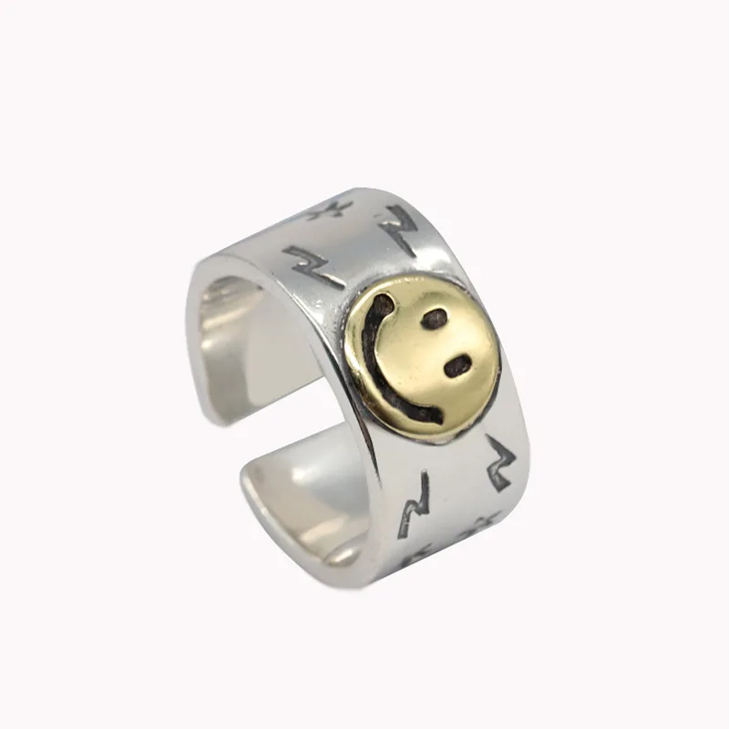 Cute lightning five-pointed star ring men and women fashion wild personality retro golden smiley open ring wholesale
Cute lightning five-pointed star ring men and women fashion wild personality retro golden smiley open ring wholesale